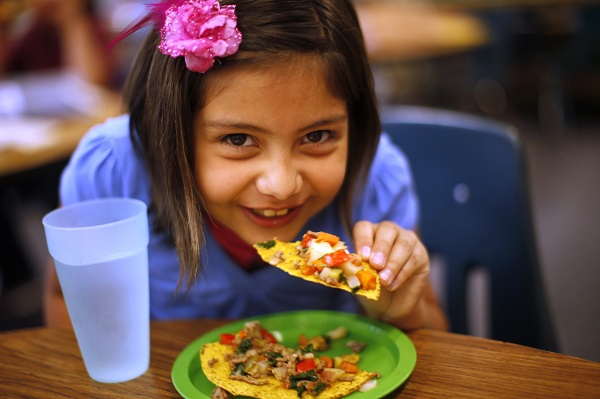 child girl eating