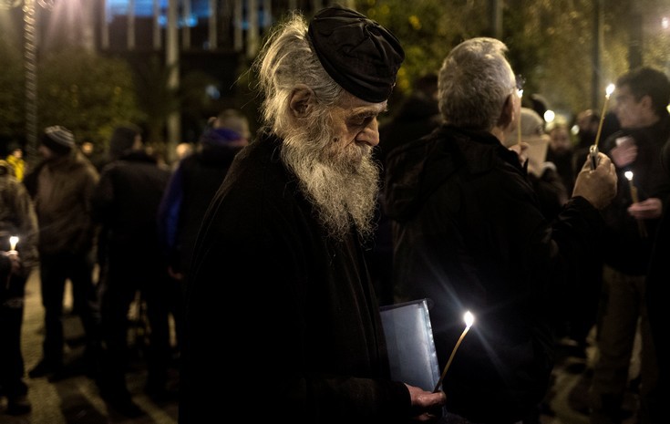 2017-02-01T184857Z_1543127649_RC1550B5EEC0_RTRMADP_3_GREECE-RELIGION-MONKS