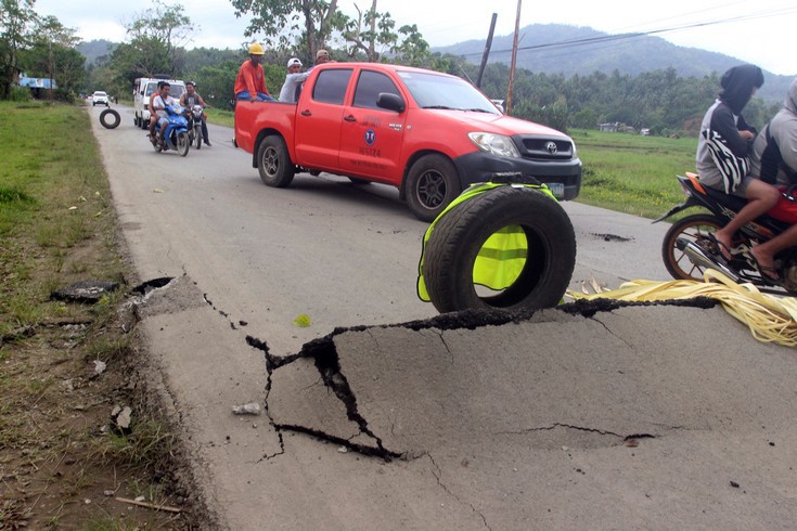 2017-02-11T065453Z_1725550830_RC1EDBF1C150_RTRMADP_3_QUAKE-PHILIPPINES