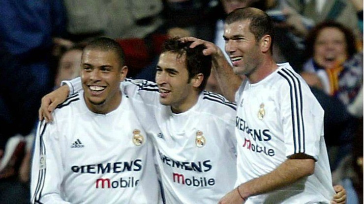 zidane-ronaldo-raul-madrid-2003_1p3qaxnfesy891gpapfrolzi9m