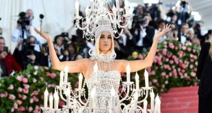 Met Gala 2019: Ροζ φλαμίνγκο υποδέχονταν τους προσκεκλημένους