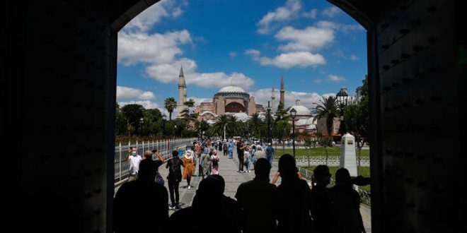 Η Γερμανία λυπάται για την Αγιά Σοφιά, αλλά δεν την εμπλέκει με τα πολιτικά